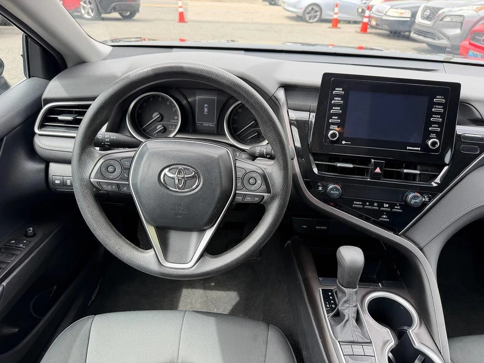 2024 Toyota Camry 8th Gen - Image 16 of 28