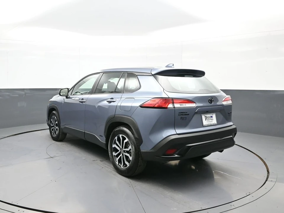 2024 Toyota Corolla Cross - Image 8 of 12