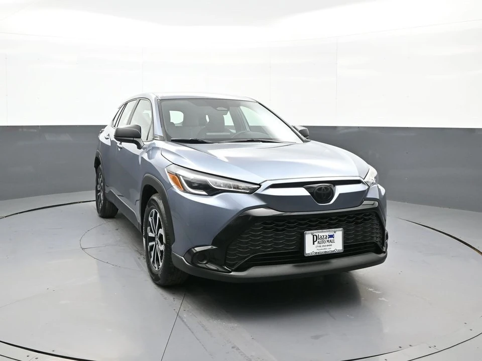 2024 Toyota Corolla Cross - Image 3 of 12