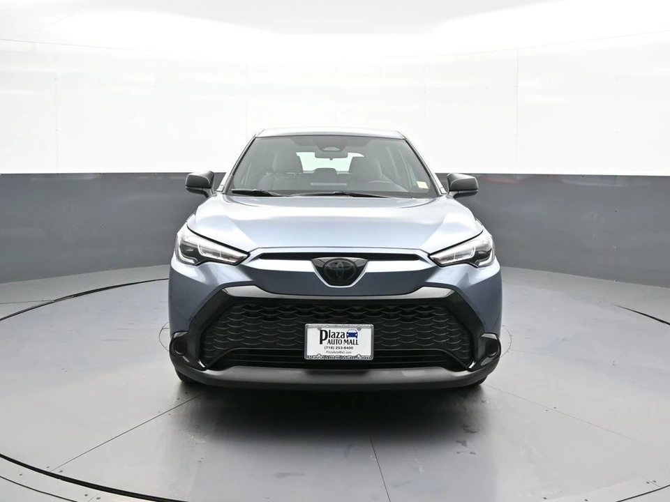 2024 Toyota Corolla Cross - Image 2 of 12