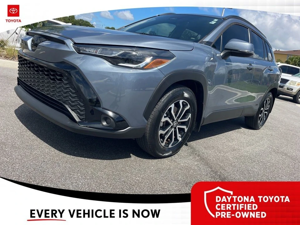 2024 Toyota Corolla Cross - Image 2 of 12