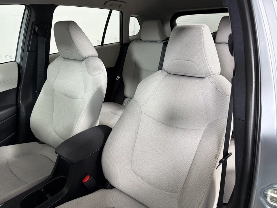 2024 Toyota Corolla Cross - Image 13 of 21