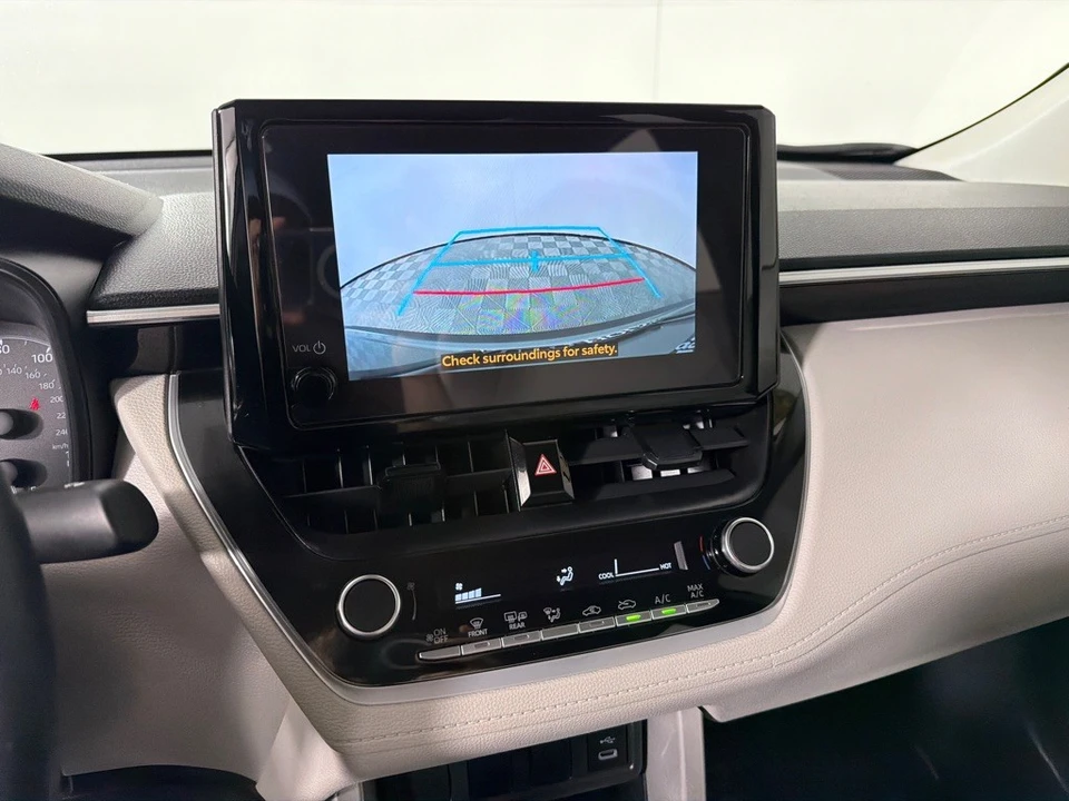 2024 Toyota Corolla Cross - Image 16 of 21