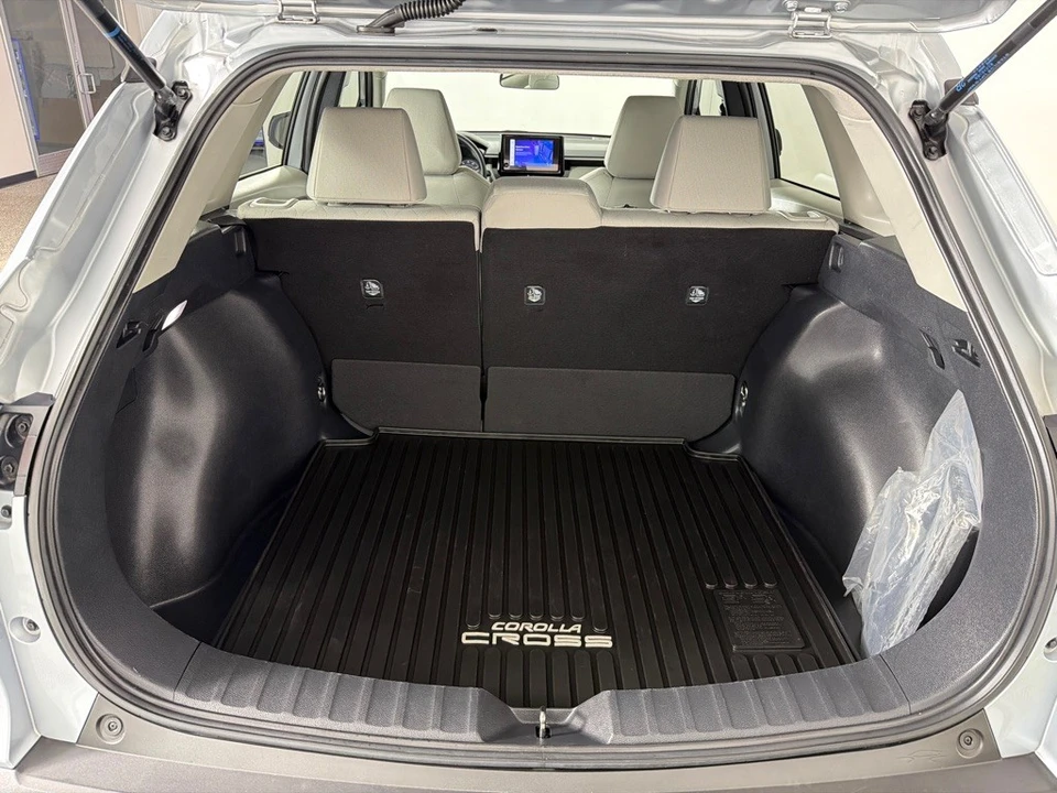 2024 Toyota Corolla Cross - Image 21 of 21