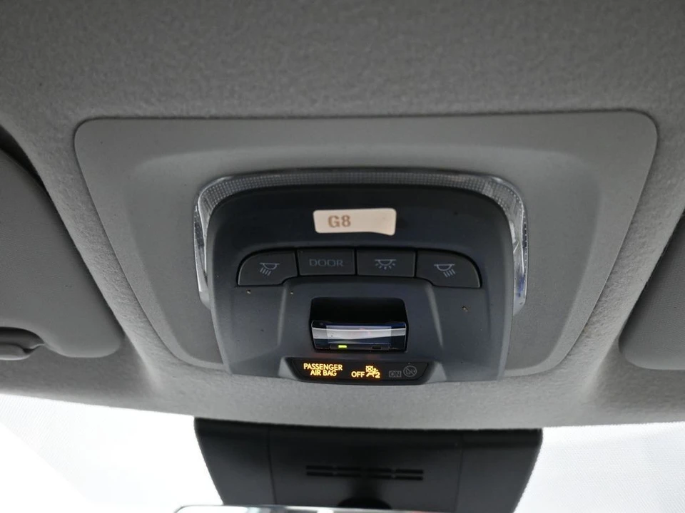 2024 Toyota Corolla Cross - Image 17 of 21