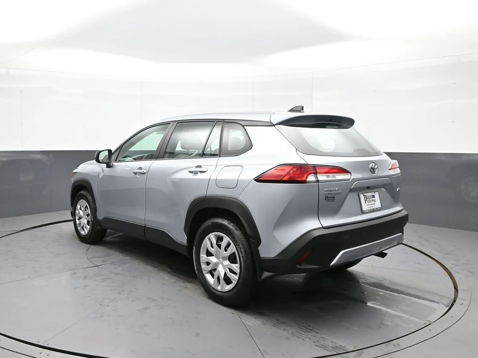 2024 Toyota Corolla Cross - Image 8 of 21