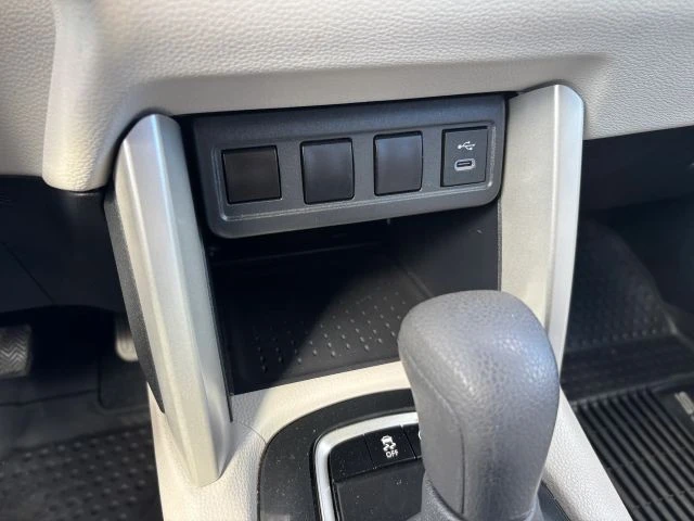2024 Toyota Corolla Cross - Image 17 of 21