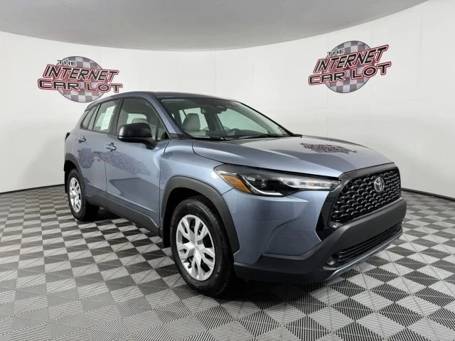 2024 Toyota Corolla Cross - Image 9 of 12