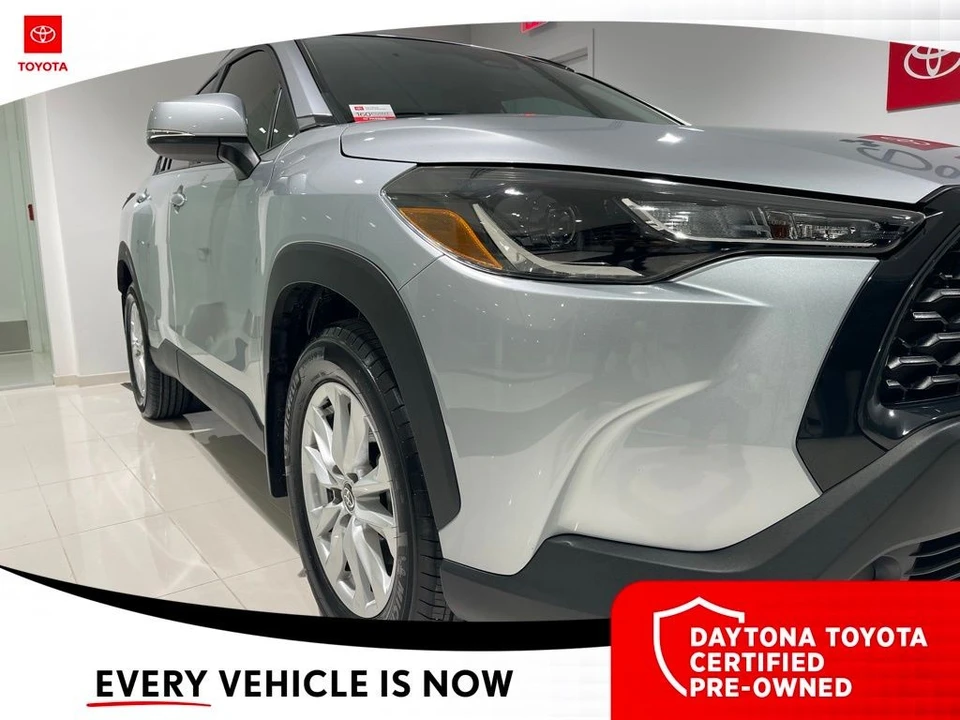 2024 Toyota Corolla Cross - Image 2 of 12