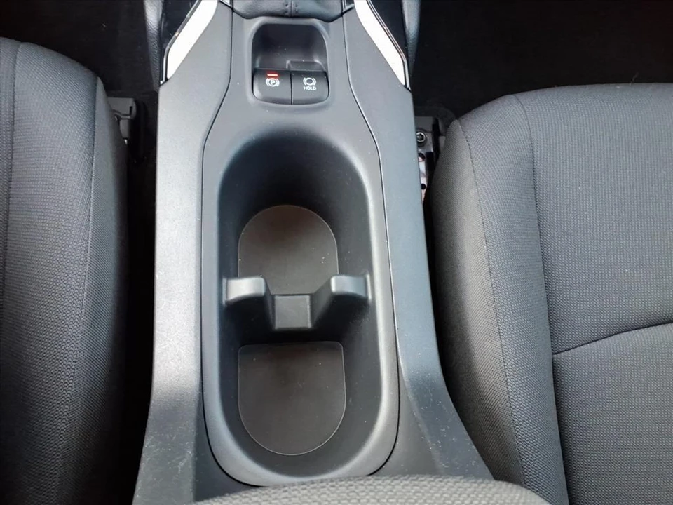 2024 Toyota Corolla Cross - Image 15 of 21