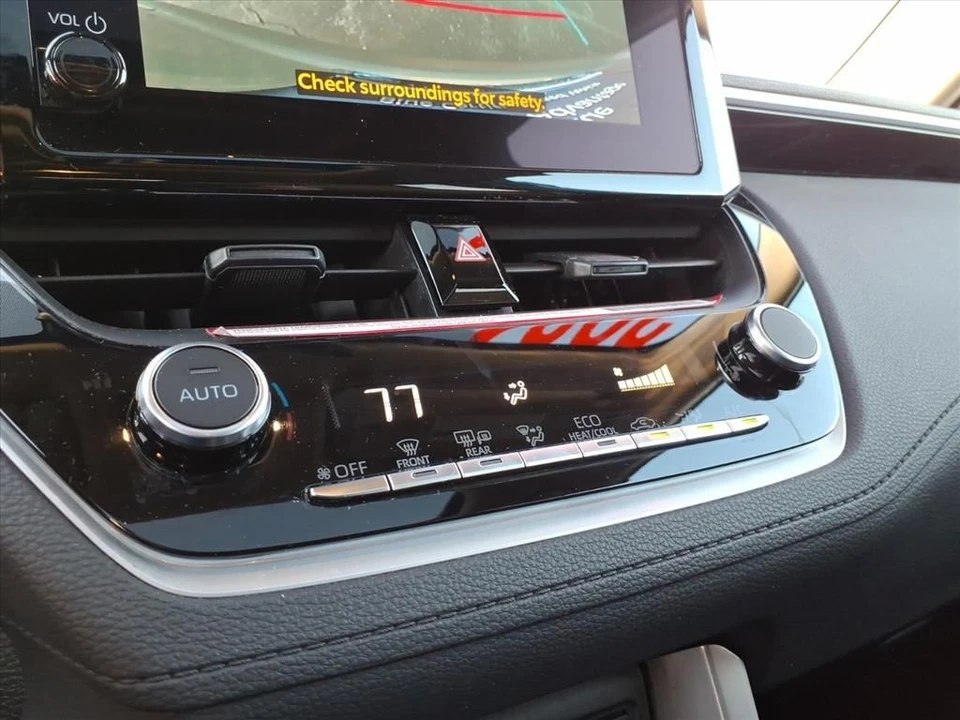 2024 Toyota Corolla Cross - Image 12 of 21