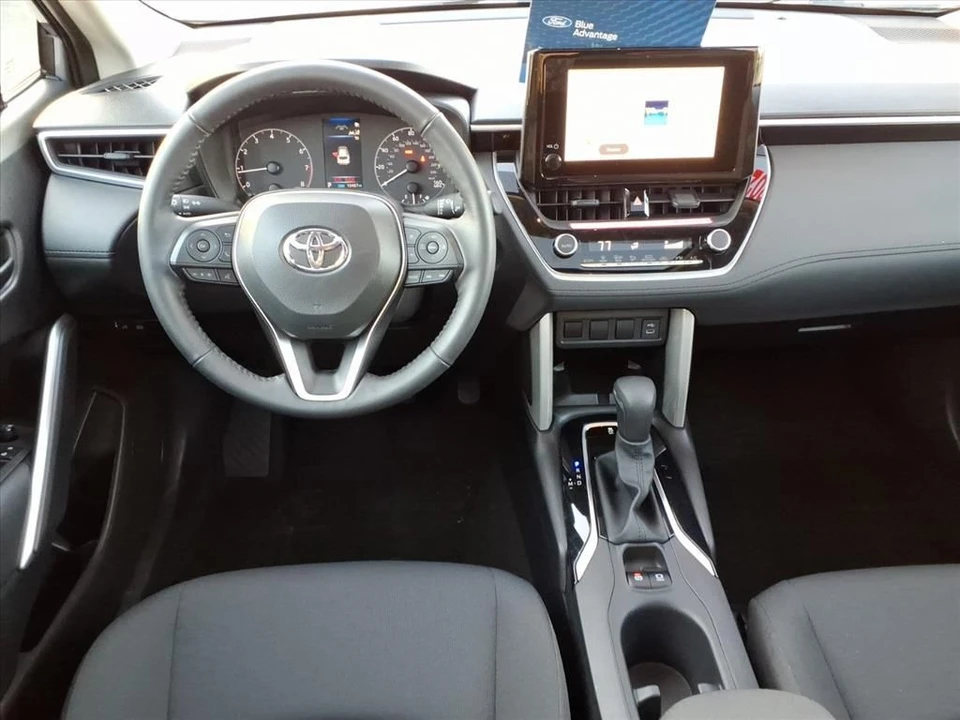 2024 Toyota Corolla Cross - Image 9 of 21