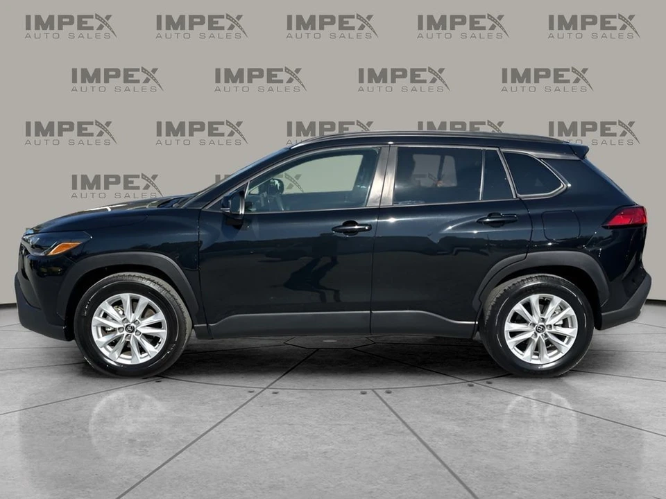 2024 Toyota Corolla Cross - Image 2 of 21