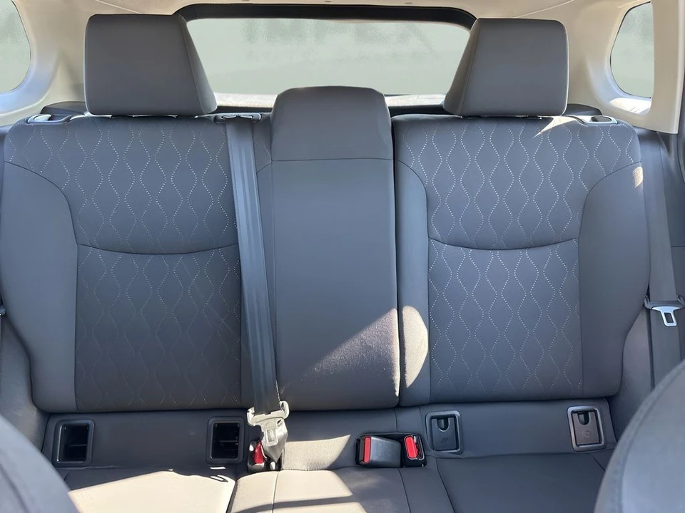 2024 Toyota Corolla Cross - Image 10 of 12