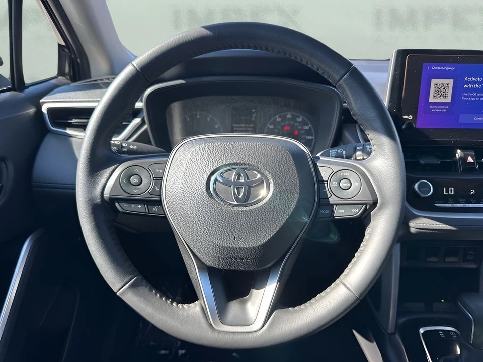 2024 Toyota Corolla Cross - Image 12 of 21