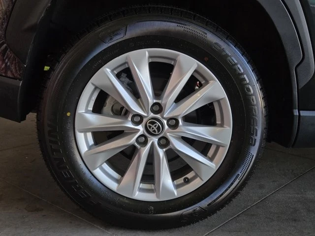 2024 Toyota Corolla Cross - Image 5 of 12