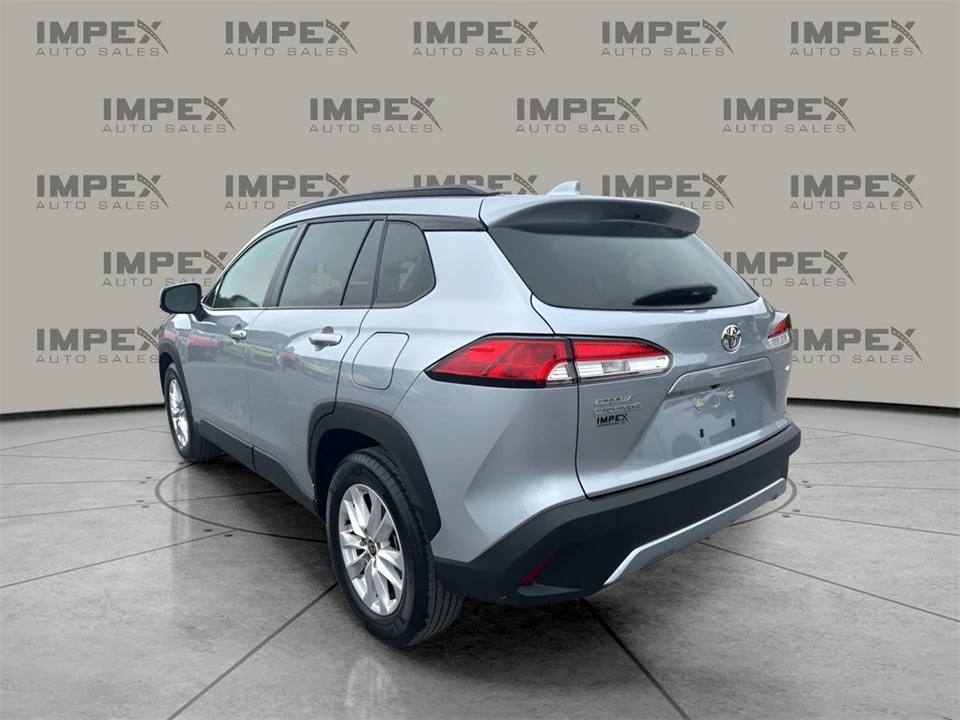 2024 Toyota Corolla Cross - Image 3 of 12