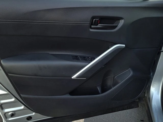 2024 Toyota Corolla Cross - Image 8 of 12