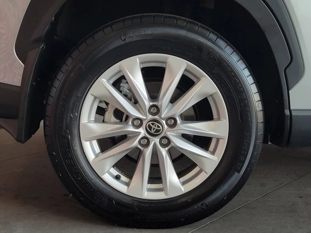 2024 Toyota Corolla Cross - Image 4 of 12