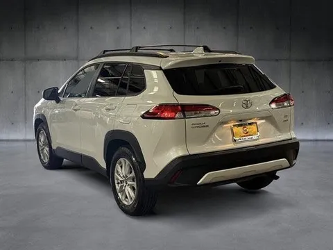 2024 Toyota Corolla Cross - Image 3 of 20