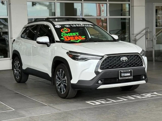 2024 Toyota Corolla Cross - Image 8 of 12