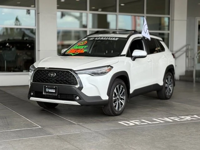 2024 Toyota Corolla Cross - Image 2 of 12