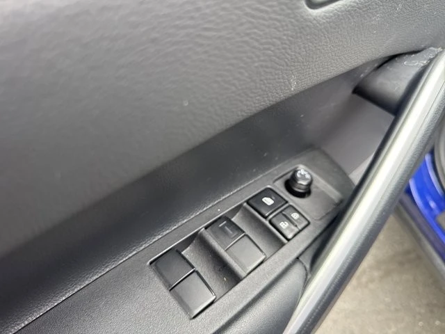 2024 Toyota Corolla Cross - Image 9 of 12