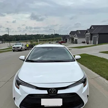 2024 Toyota Corolla LE Sedan 4D