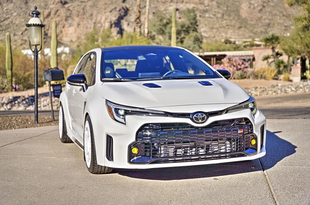 2024 Toyota GR Corolla 12th Gen - Image 25 of 31