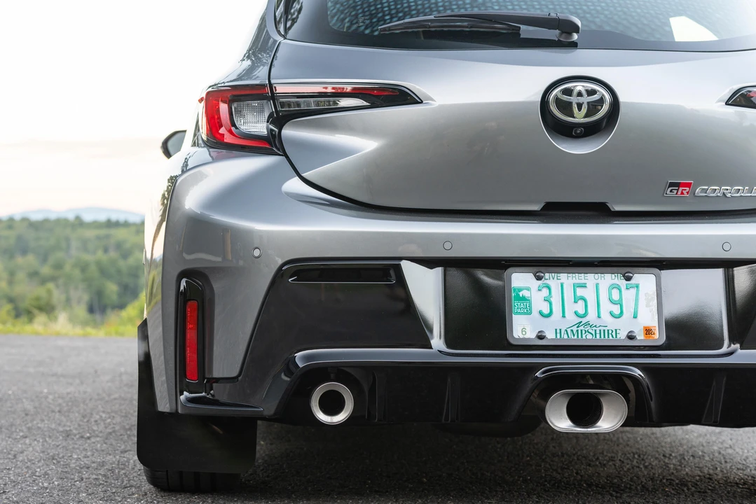 2024 Toyota GR Corolla 12th Gen - Image 23 of 31