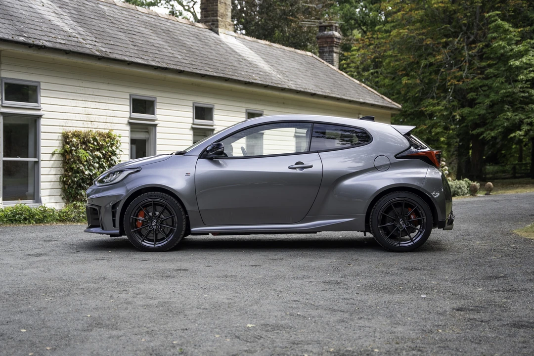 2024 Toyota Yaris - Image 8 of 31
