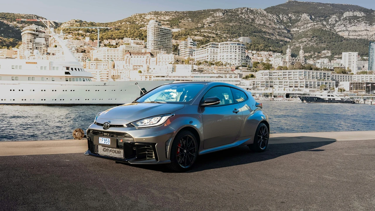 2024 Toyota Yaris - Image 17 of 21