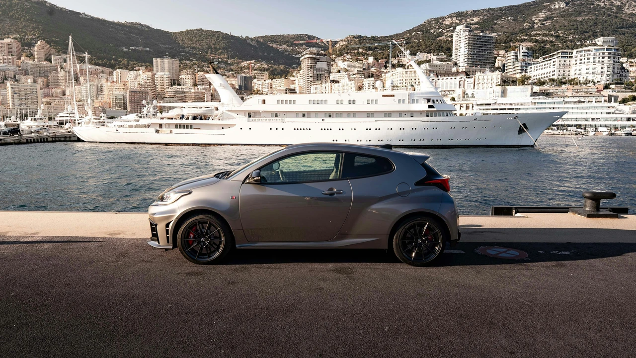 2024 Toyota Yaris - Image 9 of 21