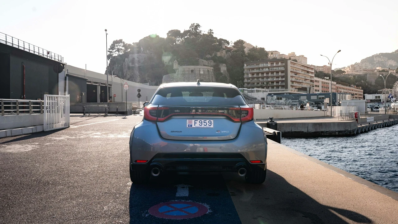 2024 Toyota Yaris - Image 13 of 21