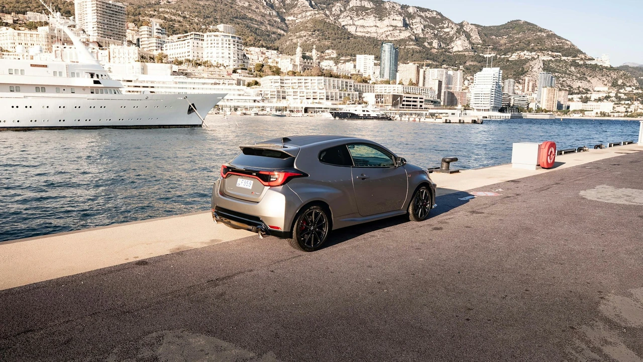 2024 Toyota Yaris - Image 12 of 21
