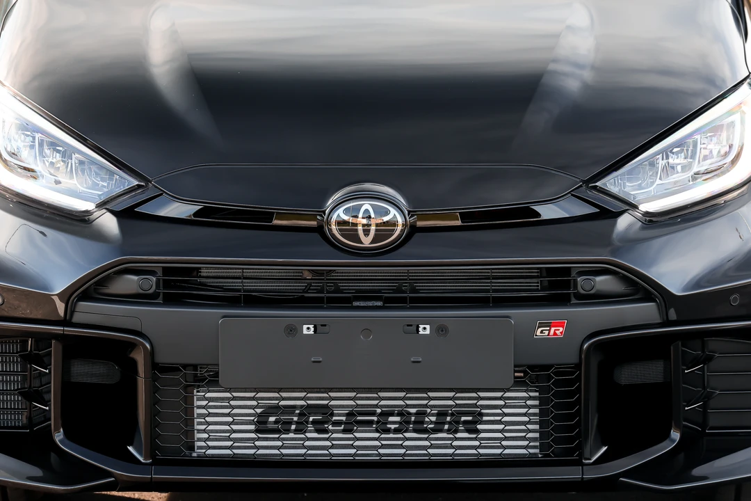 2025 Toyota Yaris - Image 10 of 31