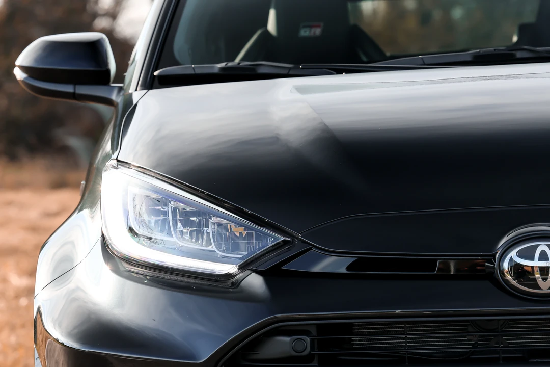 2025 Toyota Yaris - Image 11 of 31