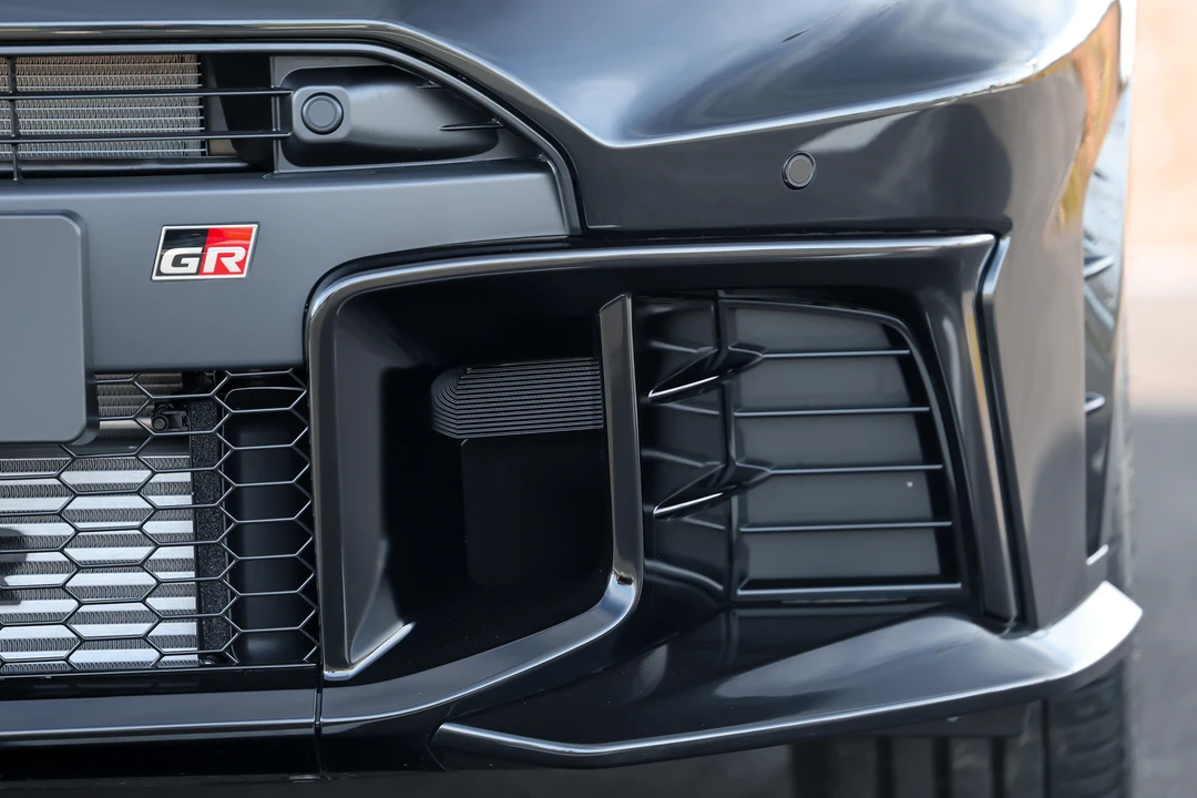 2025 Toyota Yaris - Image 23 of 31