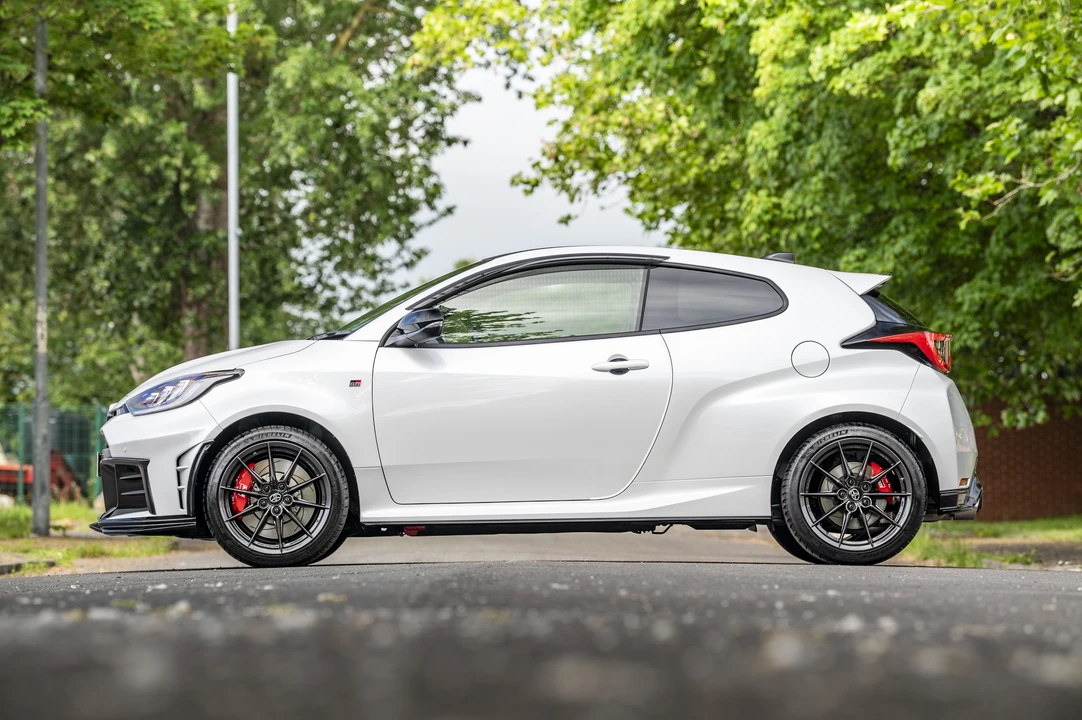 2025 Toyota Yaris - Image 4 of 31