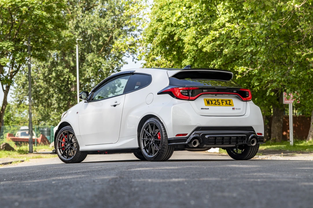 2025 Toyota Yaris - Image 18 of 31