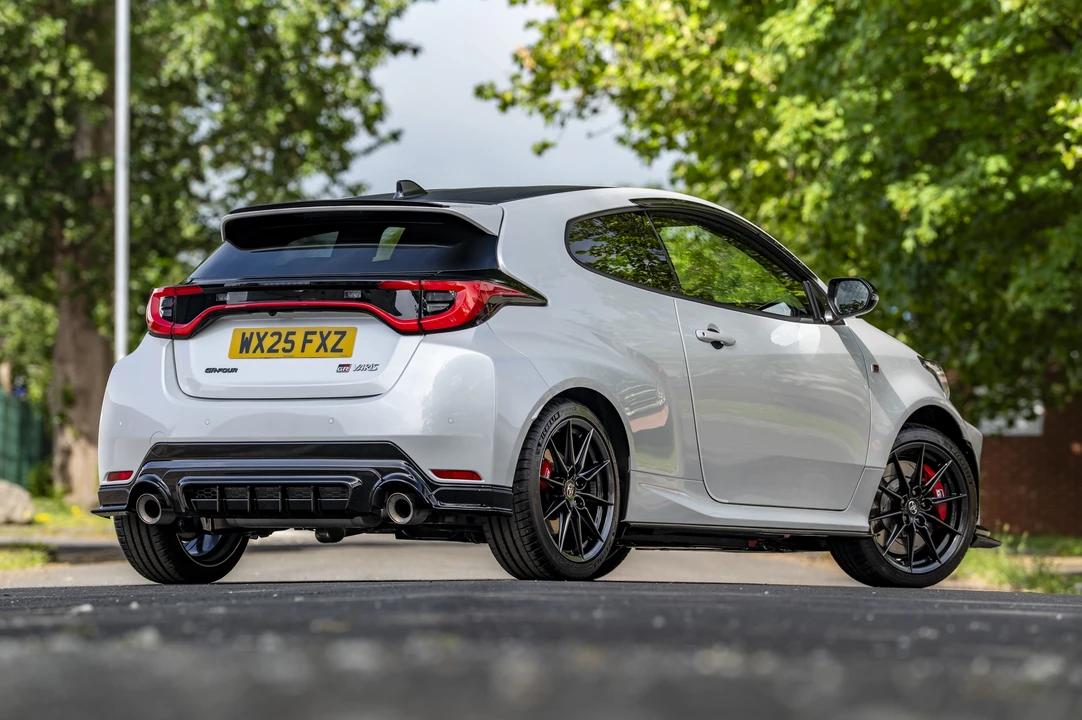 2025 Toyota Yaris - Image 7 of 31