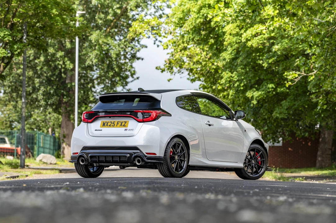 2025 Toyota Yaris - Image 19 of 31
