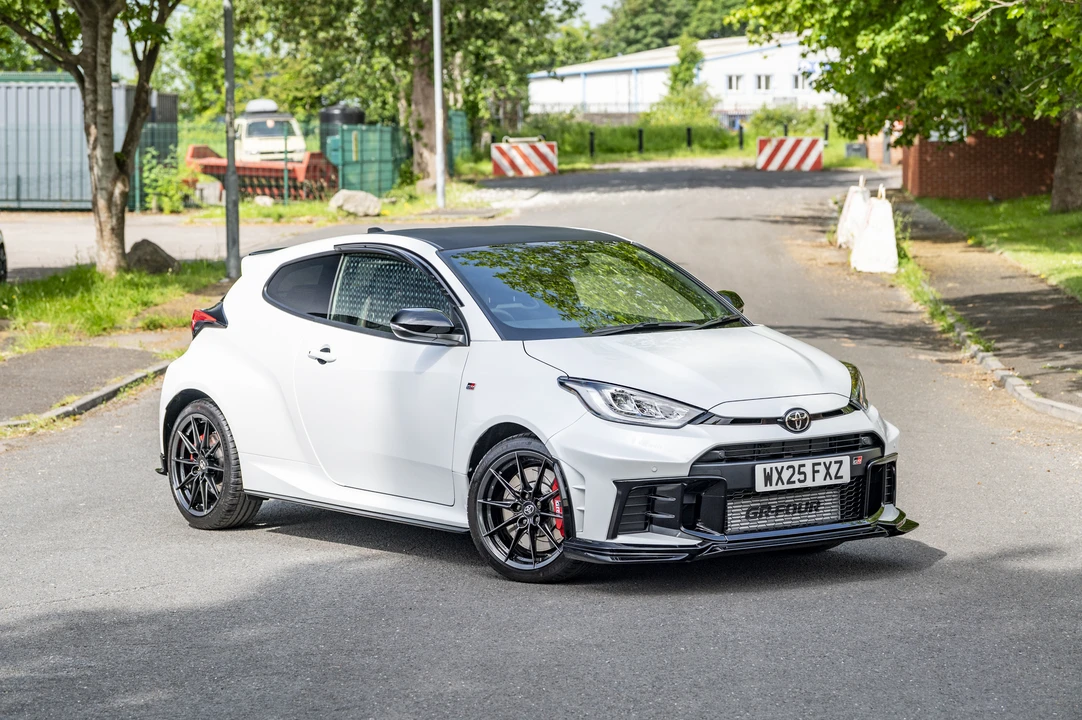 2025 Toyota Yaris - Image 31 of 31