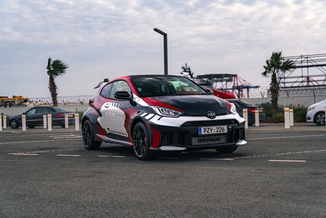 2024 Toyota Yaris - Image 16 of 21