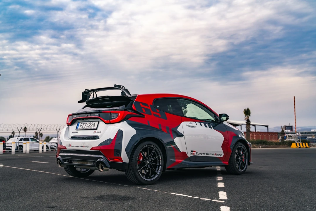 2024 Toyota Yaris - Image 18 of 21