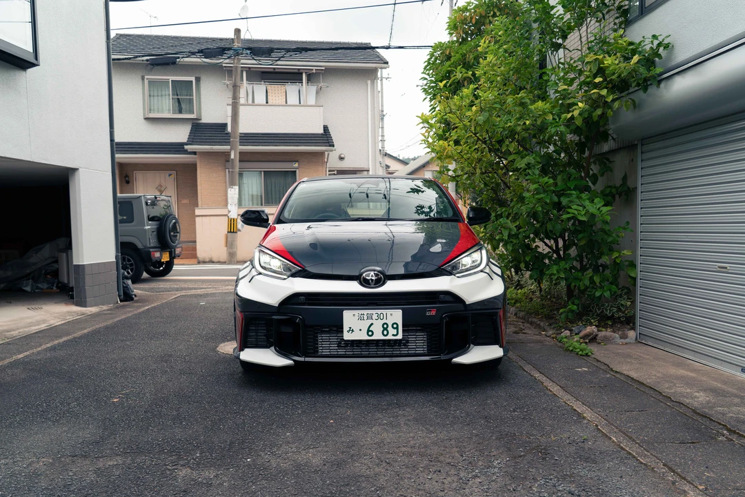 2024 Toyota Yaris - Image 2 of 31