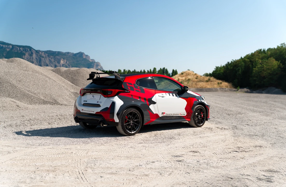 2024 Toyota Yaris - Image 5 of 31