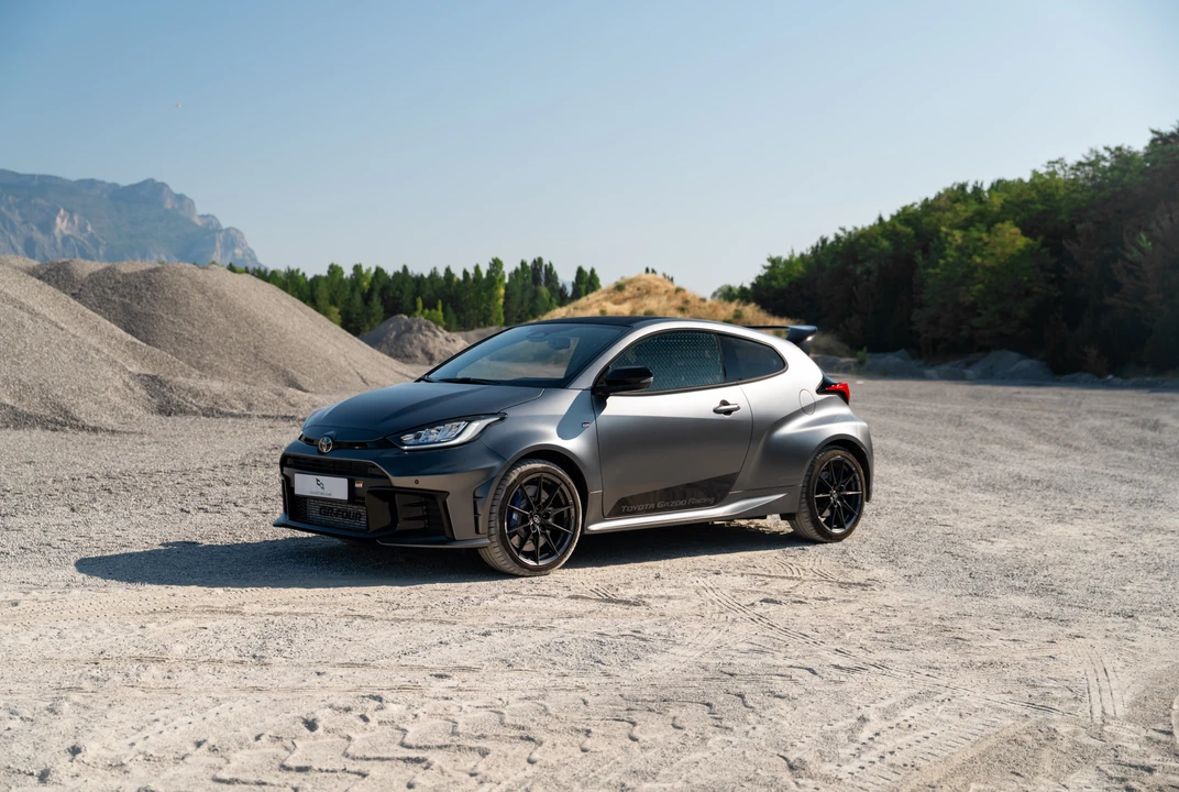 2024 Toyota Yaris - Image 3 of 31