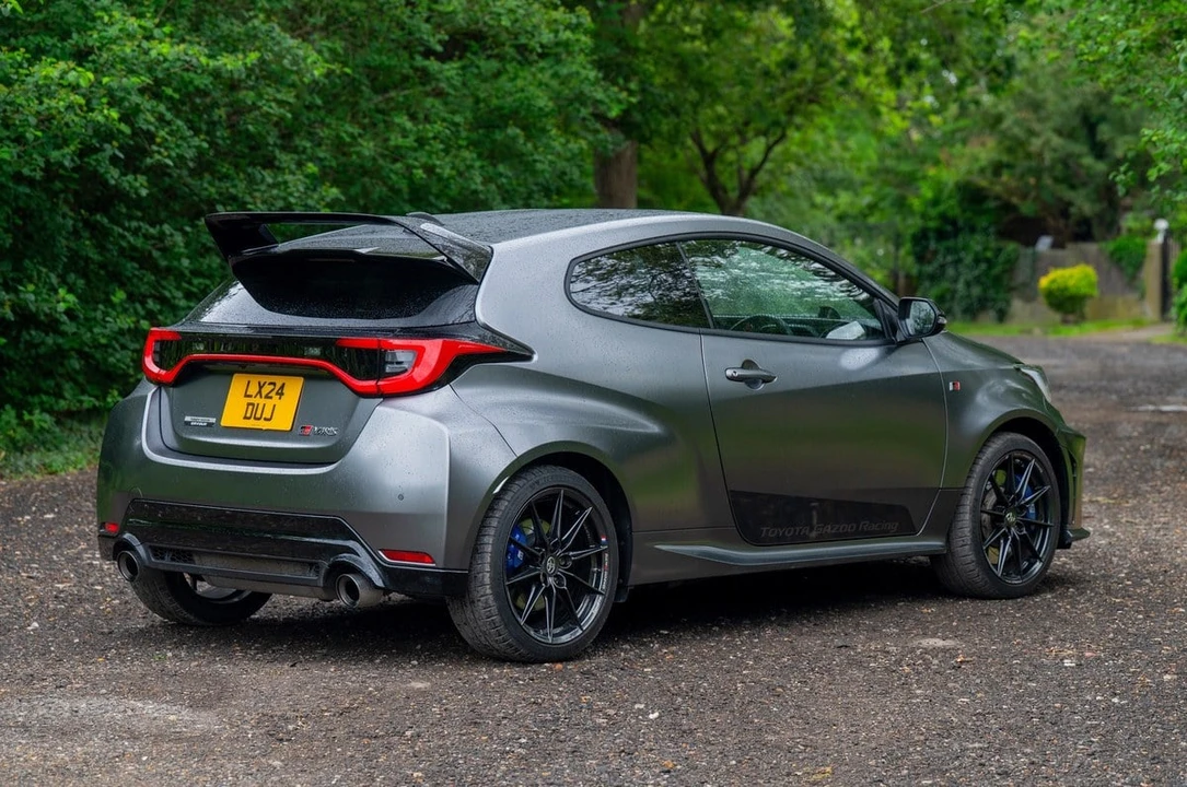 2024 Toyota Yaris - Image 3 of 31