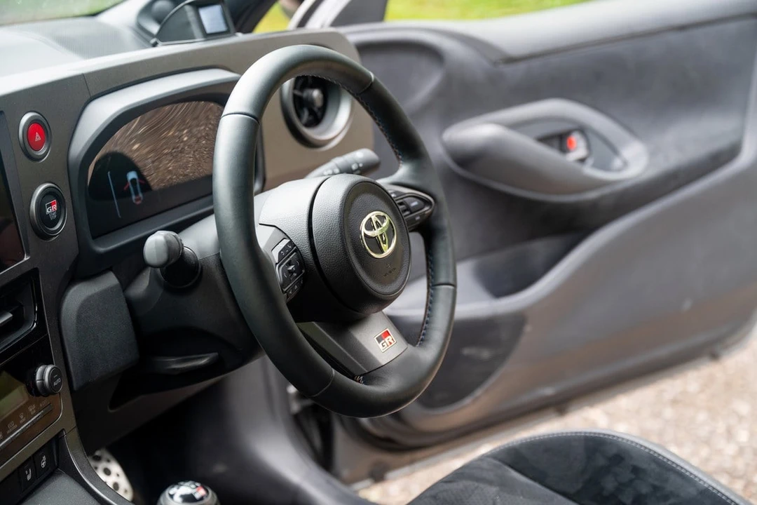 2024 Toyota Yaris - Image 6 of 31
